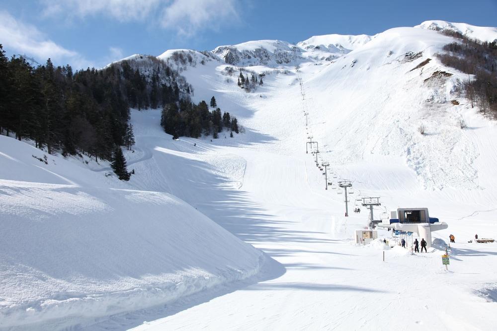 Vacanceole - Residence Illixon Bagnères-de-Luchon エクステリア 写真
